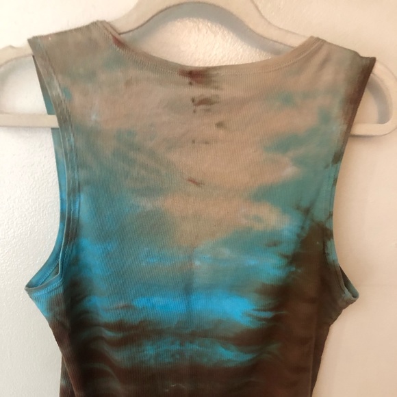 David Cline Tye dye sleeveless tank top. - Picture 2 of 3